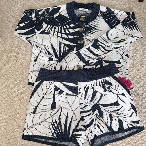 🌸 Madewell Broadway Cardigan Sweater and Shorts Set in Tropical Vacation. - Picture 1 of 11